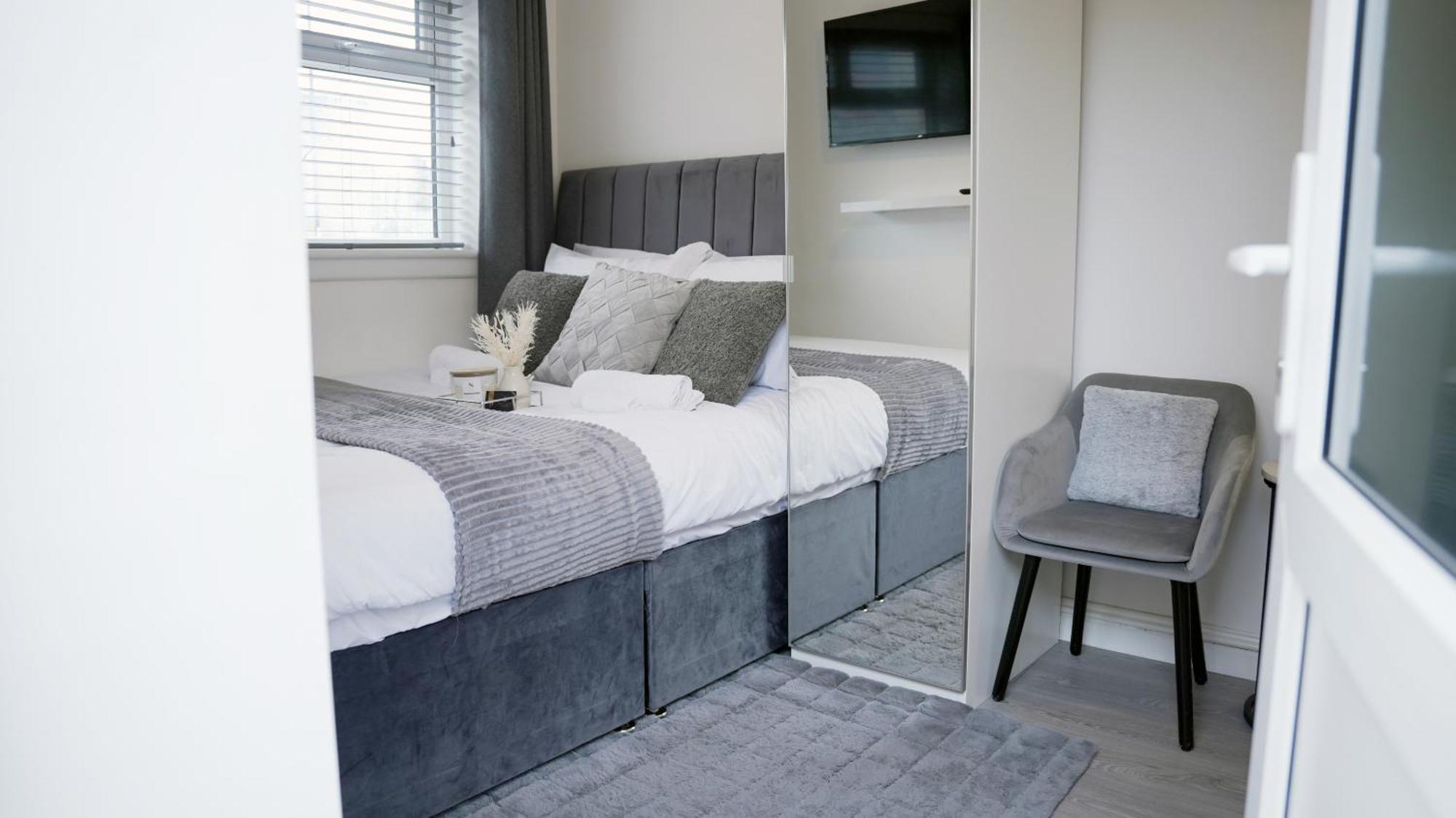 City Centre House, Parking With Ev, Free Wifi, Netflix Ковентрі Екстер'єр фото