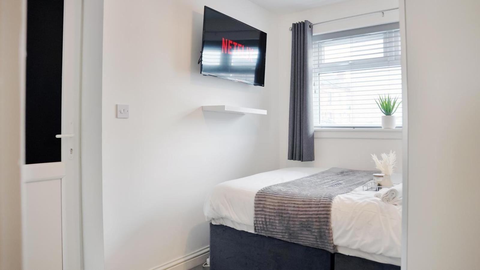 City Centre House, Parking With Ev, Free Wifi, Netflix Ковентрі Екстер'єр фото